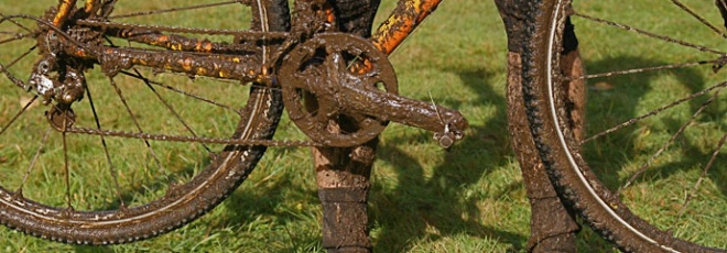 muddy cyclist, winter, grime